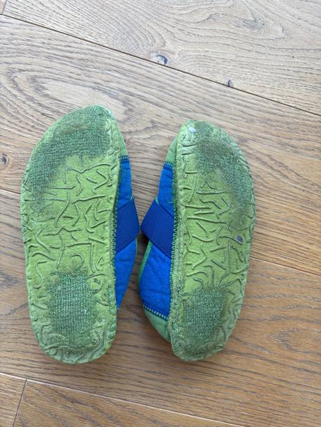 Nanga papuce, nanga,35