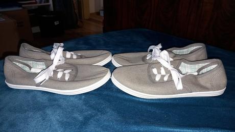 Plátene tenisky, 32