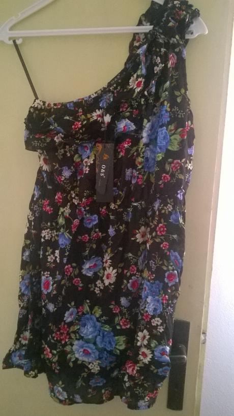 Cierne saty s kvetinovou potlacou, xl