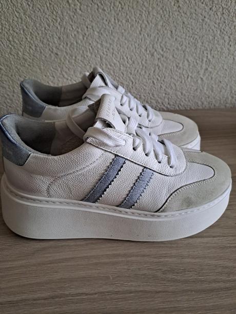 Kožené tenisky, 37