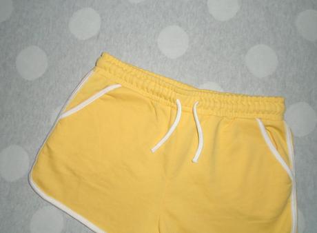 Šortky na 11 až 12 rokov, primark,146
