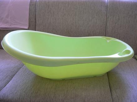 Tvarovana vanicka na kupanie,