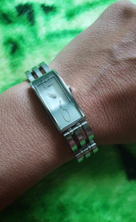 Seiko dámske strieborné hodinky - výborny stav, seiko