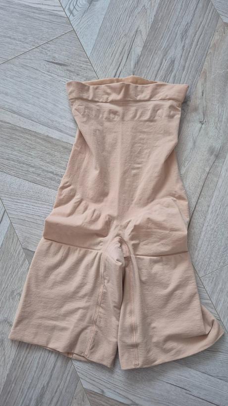 Spanx sťahovacie prádlo, m