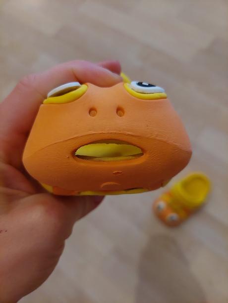 Kroksy húsenica 22, 22