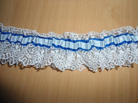 Svadobný podvazok z bl.modrou stuzkou, 