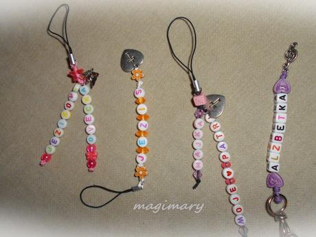 Rôzne prívesky na mobil, kľúče, tašky, zipsy atd., 