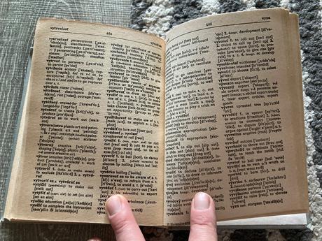 Slovensko-anglický slovník-vyd.1989,