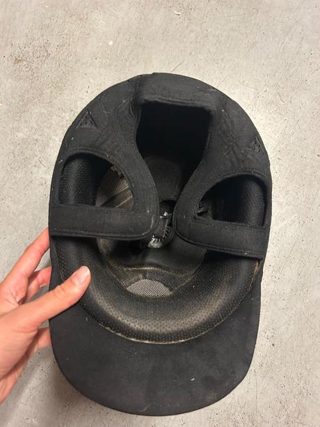 Tattini jazdecká prilba, tattini