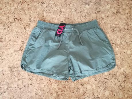 Dievčenské šortky veľ.152, 152