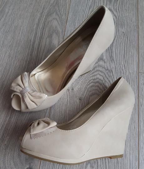 Bezove topanky s maslickou, 39