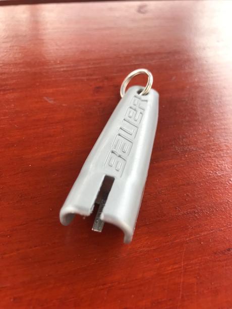 Pomôcka pre vyberanie noža z korčúľ - bauer, 