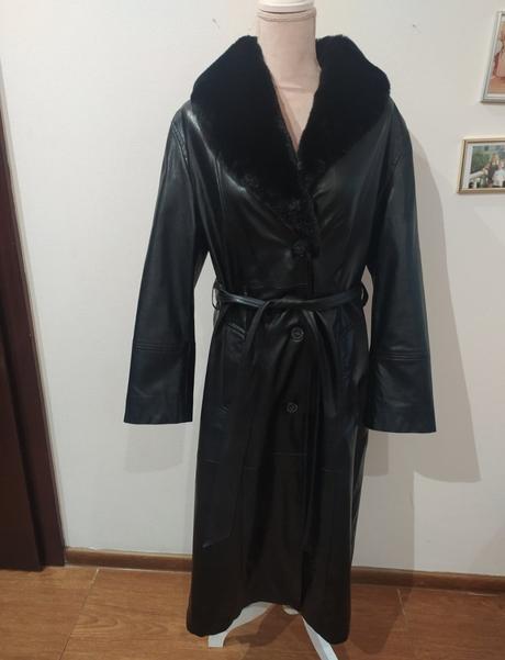 Koženkovy kabát s kožušinou, bershka,m