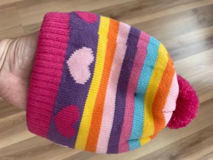 Krasna tepla ciapka, 68