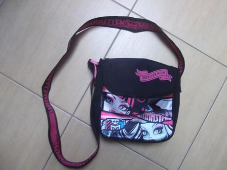Kabelka monster high, 