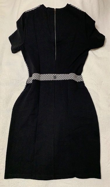 Čiernobiele elegantné šaty zn. magenta, m