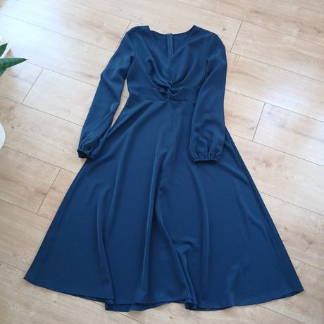 Tmavomodré midi šaty, m