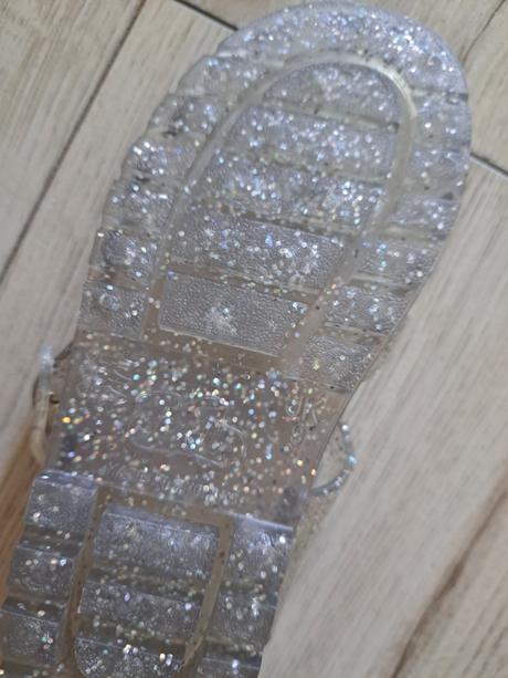 Sandálky next, next,27