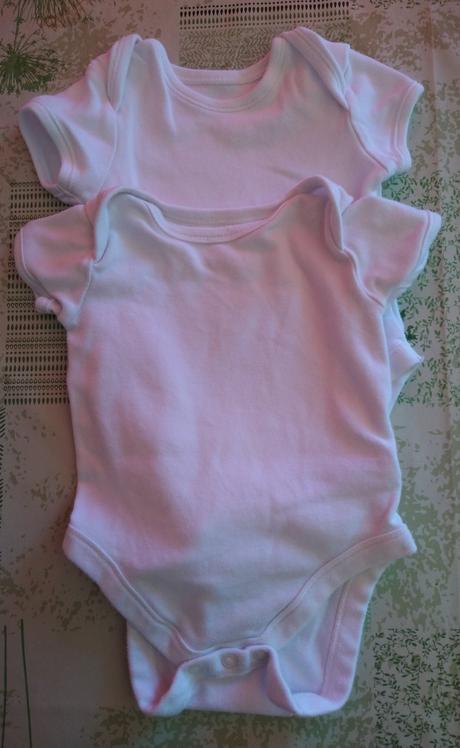 2 ks biele body, m, 62-68 cm, 68