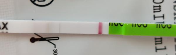 Vidíte dve čiarky?