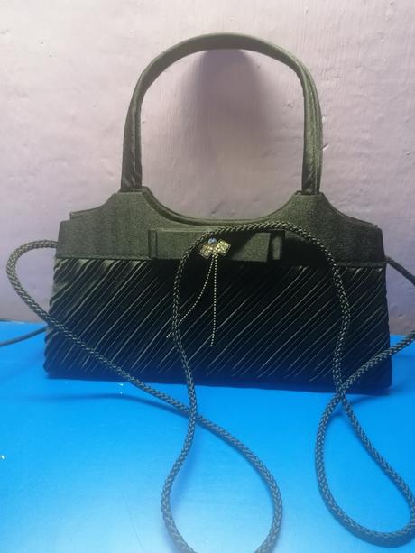 Spoločenská kabelka, 