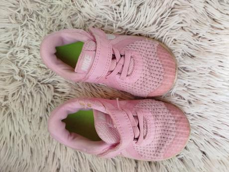 Nike tenisky mäkké ľahučké, nike,25