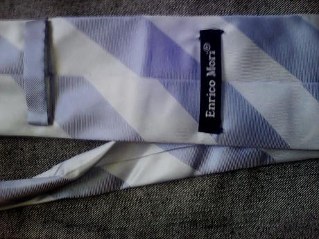 Pruhovana pánska kravata, 