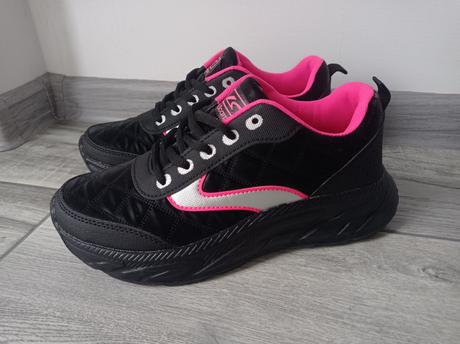 Športové tenisky, 37