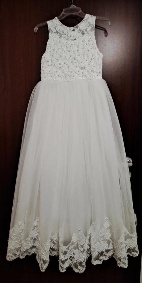 Šaty na prijímanie, 128