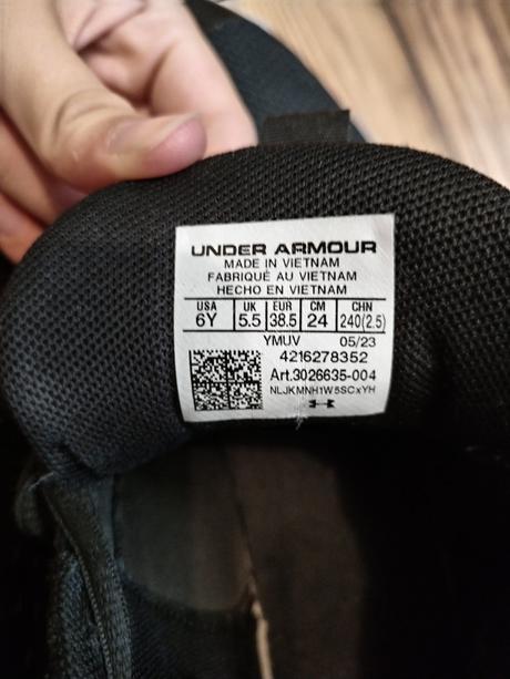 Tenisky under armour 38,5, under armour,38
