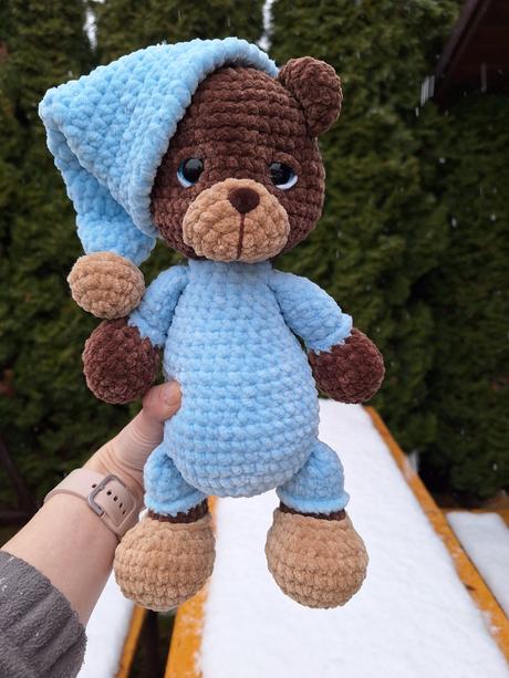 Háčkovaný macko spinkáčik, 