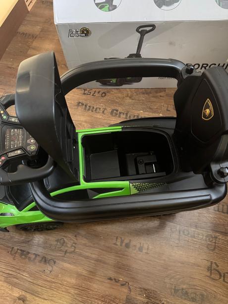 Odrážadlo autíčko lamborghini,