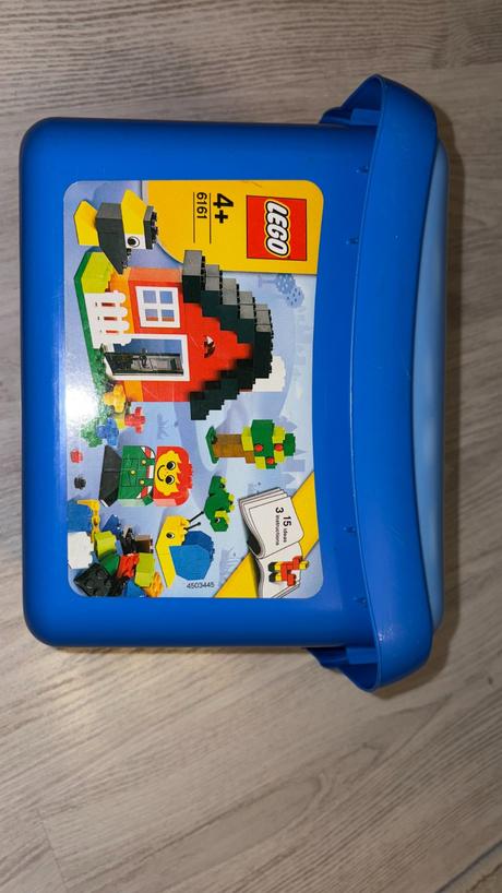 Predám lego classic set 6161 s vytlačeným komplet,