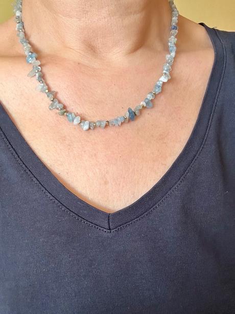 Náhrdelník z kameňa akvamarín,