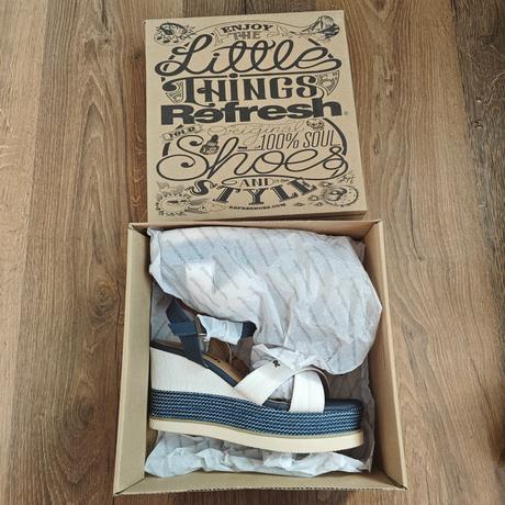 Nové námorné sandále na vysokej platforme, 38