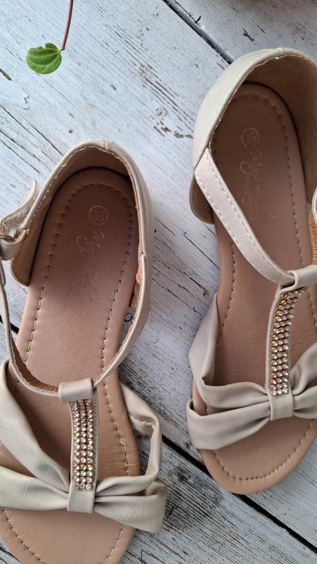 Sandálky - béžové, 36