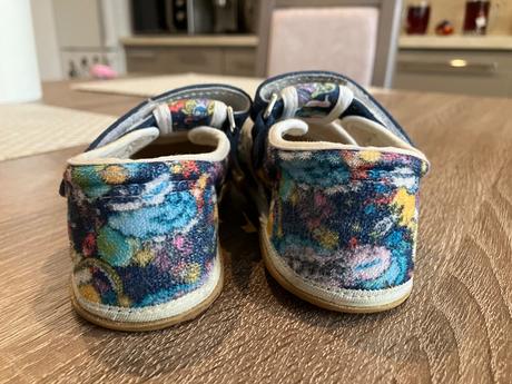 Papucky jonap, jonap,23