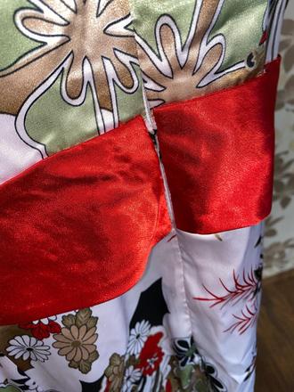 Spoločenské šaty, 44