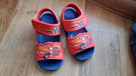 Crossy zelene a sandalky mcqeen tesco, 25