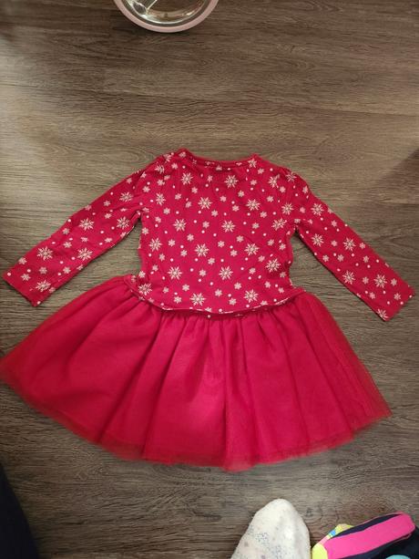 Vianočné šaty, 98