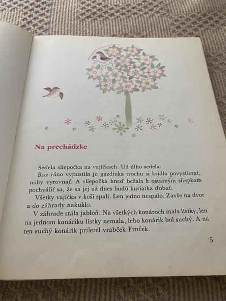 Krásna stará retro kniha kohútik hrebenárik 1978,,