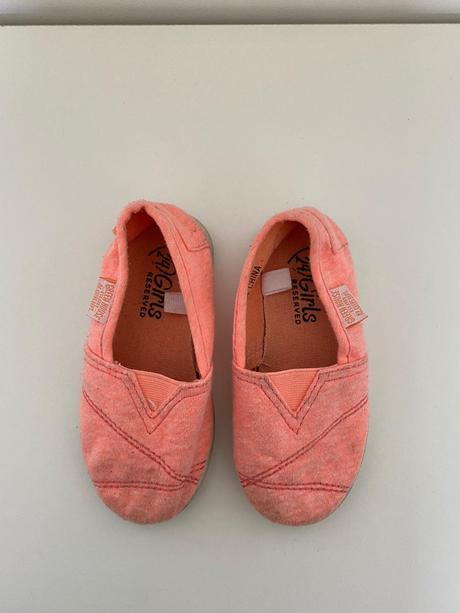 Neonové slip on, reserved,24