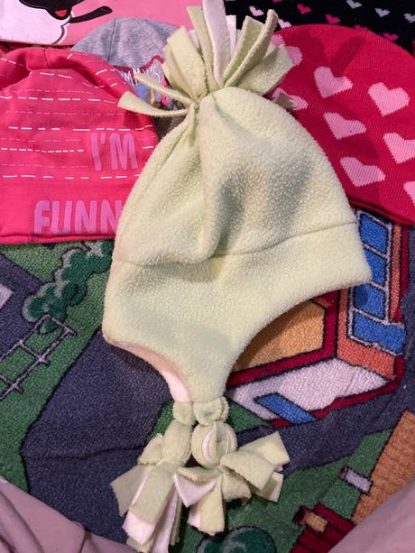 Čiapky 3x, 2x srdiečková, ovečka shaun, funny, 74