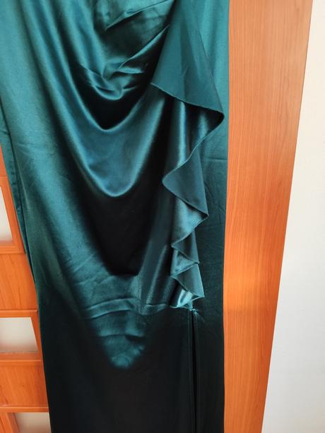 Spoločenské šaty, m