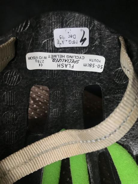 Detská cyklisticka helma specialized, 50-58, m