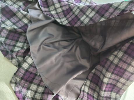 Károvaná sukňa, l