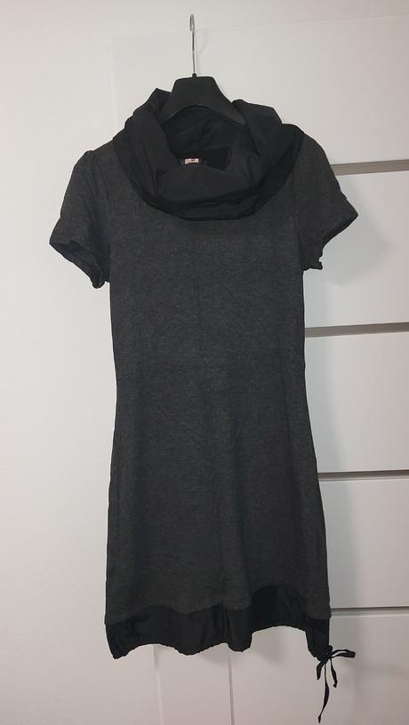 Nadherne saty passport, 38