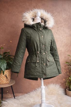 Zelená bunda s kožušinou, gate,s
