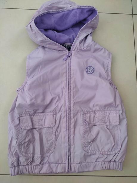 Vesta s kapuckou, 116