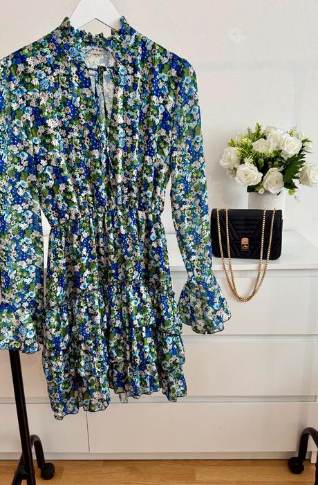 Nádherné talianske šaty extyn italia, s